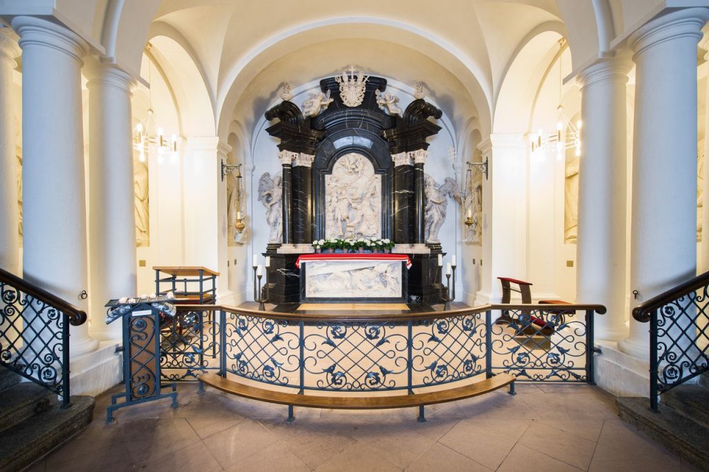 Die Krypta des Bonifatius im Dom zu Fulda, hier ist der Missionar der Deutschen begraben.